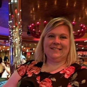 Meet your Posher, Elene